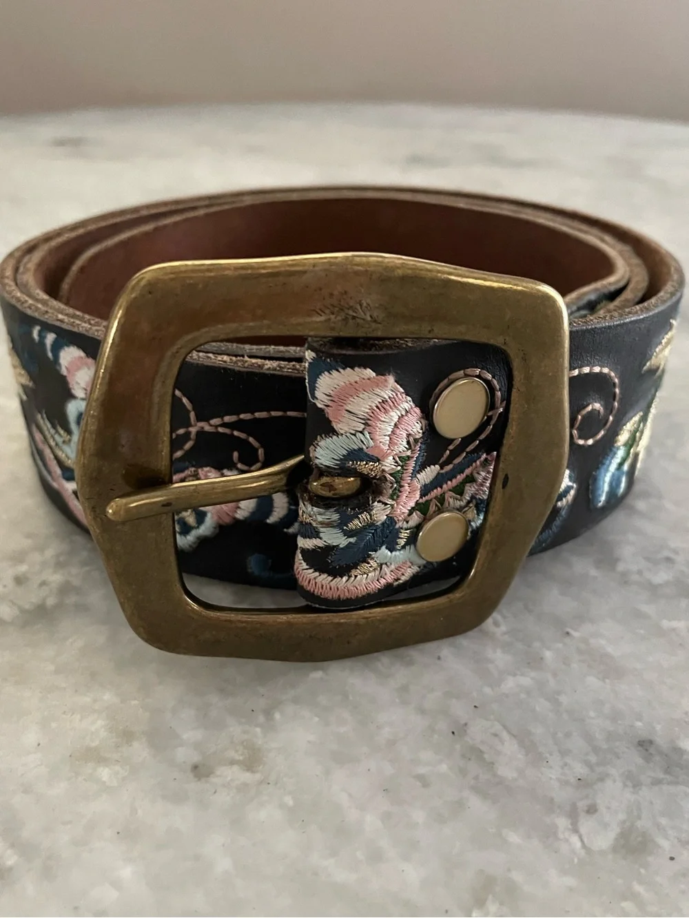 Vintage Lucky Brand Embroidered Leather Belt